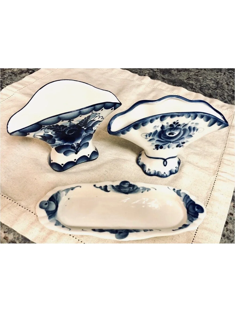 Vtg Gzhel Napkin Holders 2 & Small Tray Set